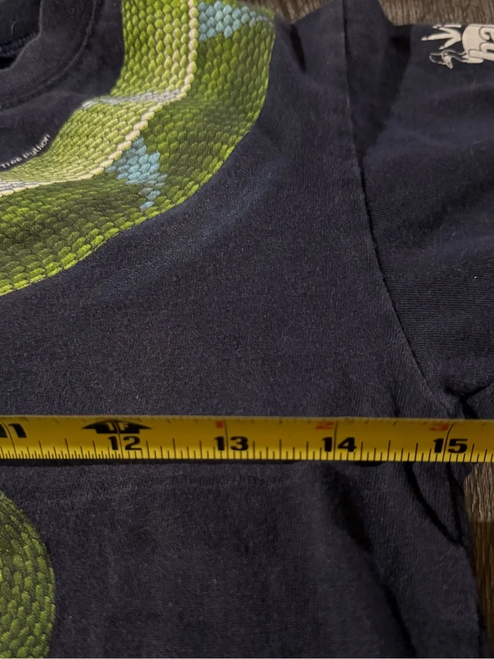 Wild planet Australian green tree python snake graphic t shirt 2008 vintage m/L